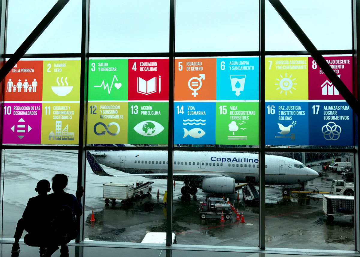SDGs in Spanish at airport