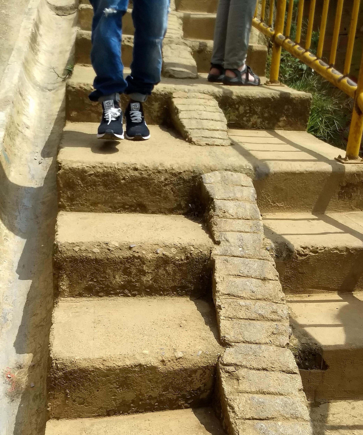 steps with ramp