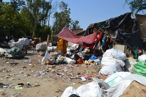 Plastic sorting site next to Najafgarh drain (2019)
